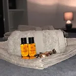 Deluxe Minimal Apartments