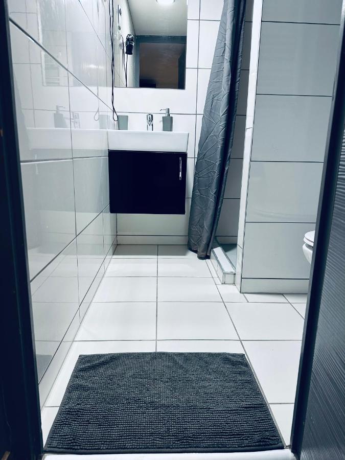 Deluxe Minimal * Budapest