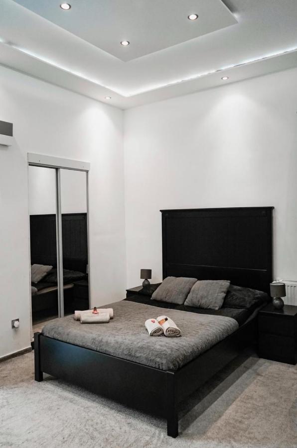 Deluxe Minimal * Budapest